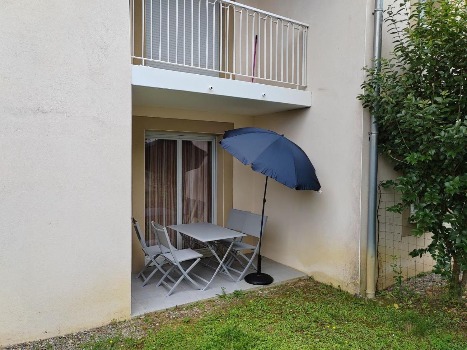 Residence De La Source By Euclenima Salies-de-Béarn Rom bilde